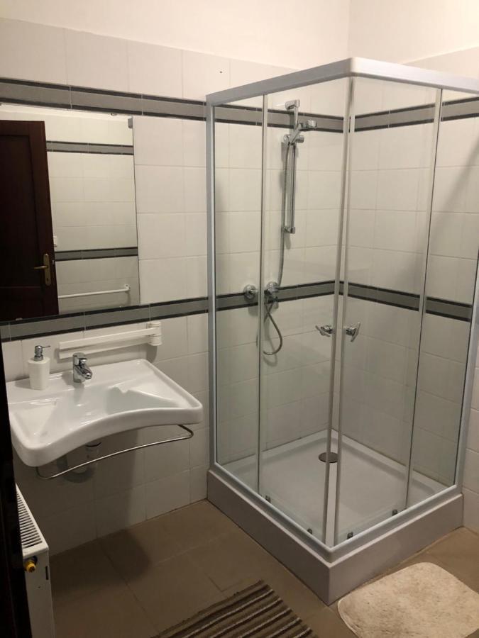 Quiet -Residential Area 2 Bedroom+Living Room Apartment Szombathely Extérieur photo